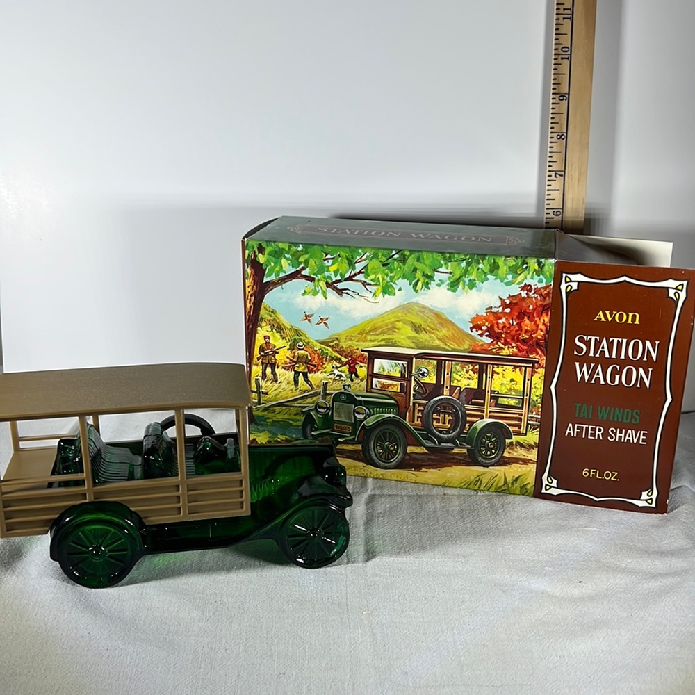 VTG AVON Station Wagon After Shave Tai Winds 6fl. oz. - Picture 1 of 5